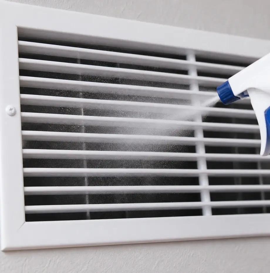 Vent sanitizing mist