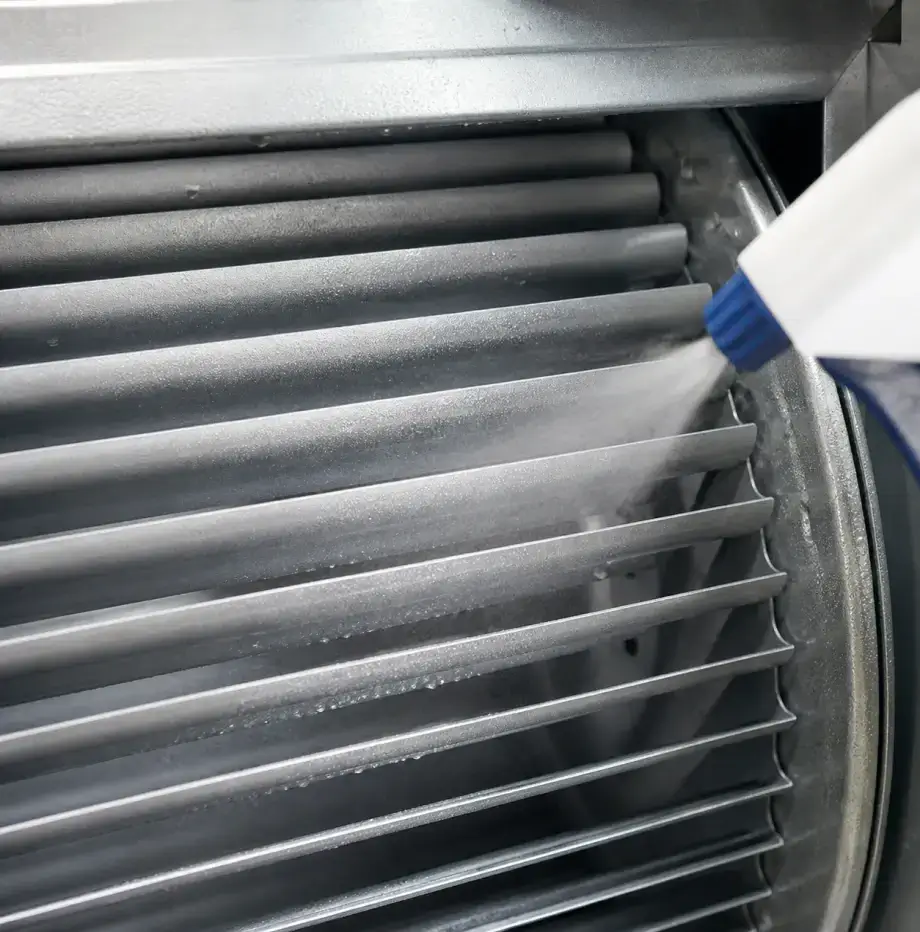 Blower sanitizing mist